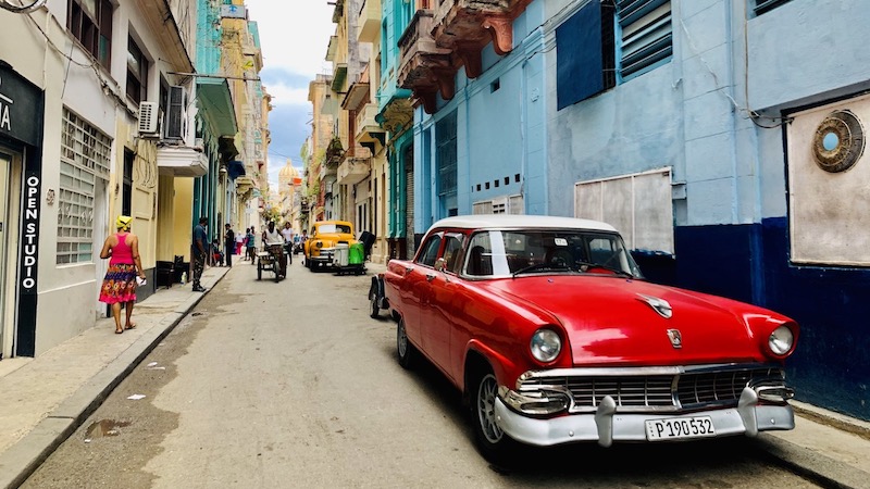 Kuba: Potápění a cestování v karibském ráji se svérázným přístupem k životu